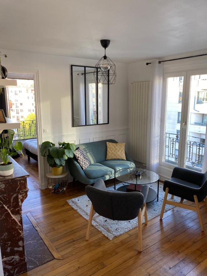 Appartement Buttes Chaumont Parijs Buitenkant foto